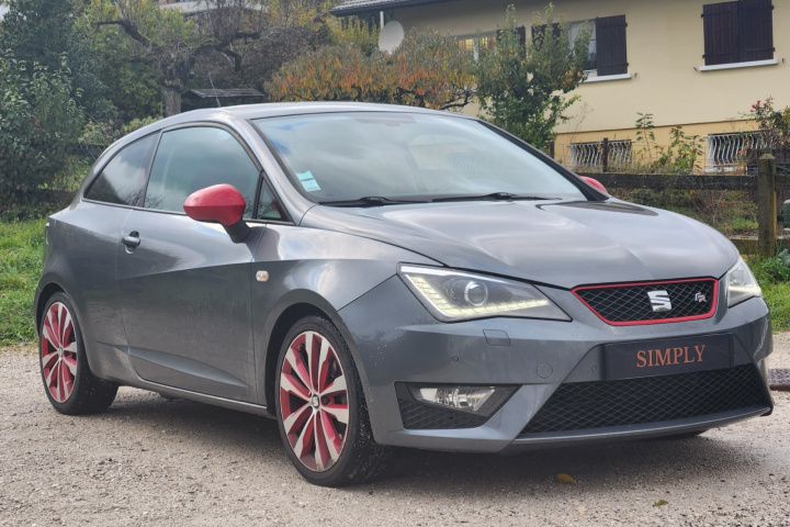 SEAT IBIZA