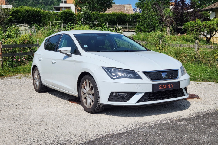 SEAT LEON