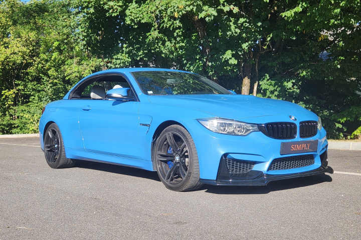 BMW M4 CABRIOLET F83