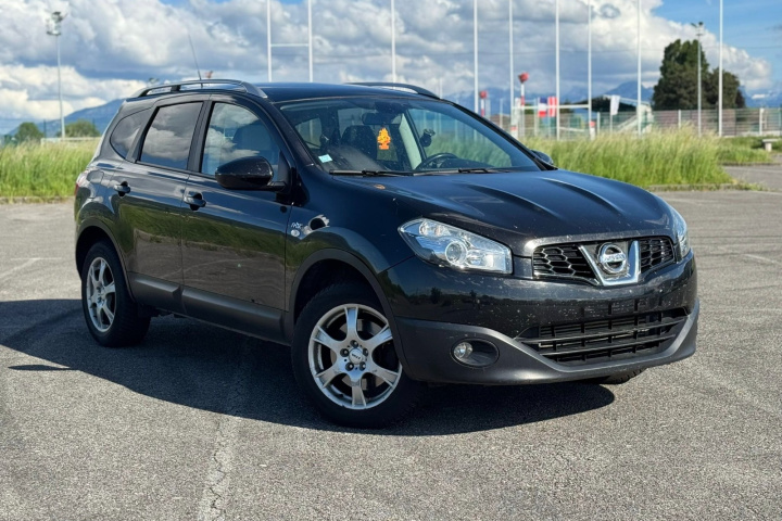 NISSAN QASHQAI+2