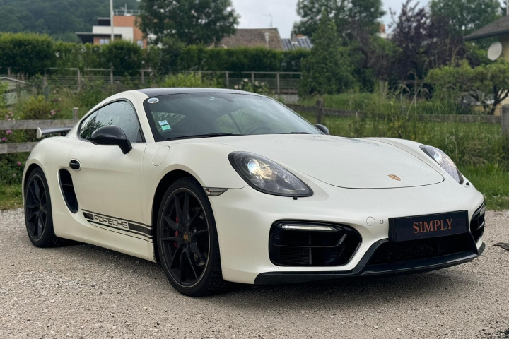 PORSCHE CAYMAN