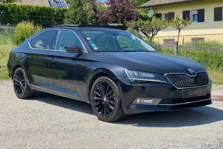 SKODA SUPERB