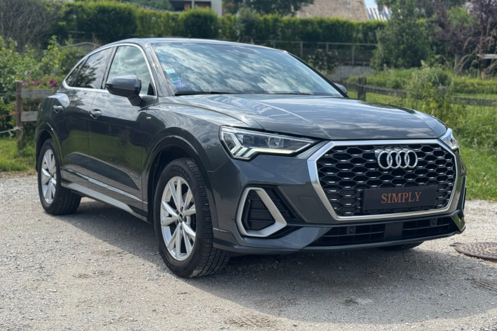 AUDI Q3 sportback