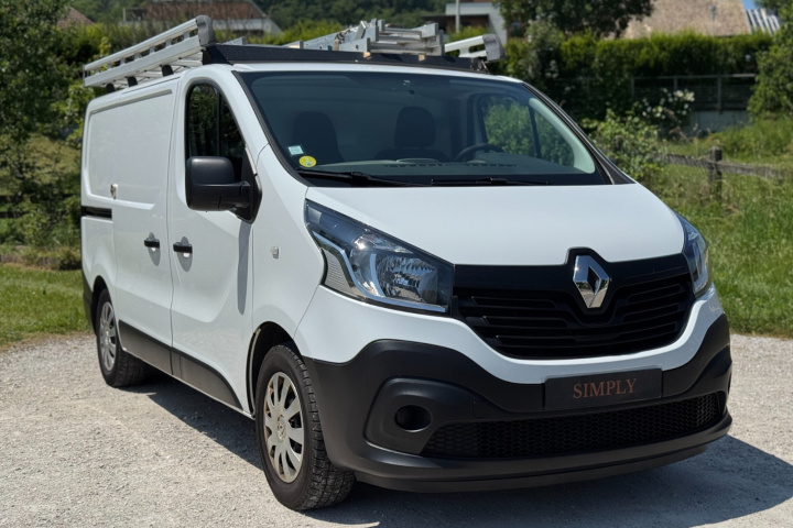 RENAULT TRAFIC FOURGON