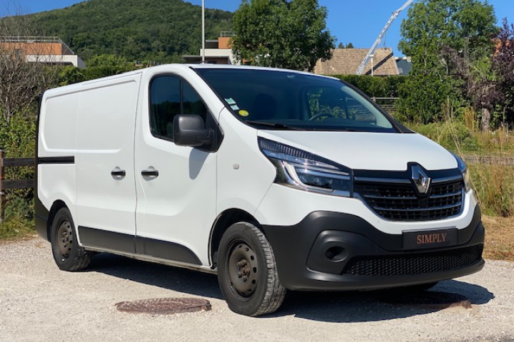 RENAULT TRAFIC FOURGON