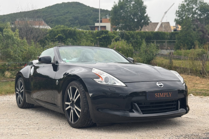 NISSAN 370Z ROADSTER