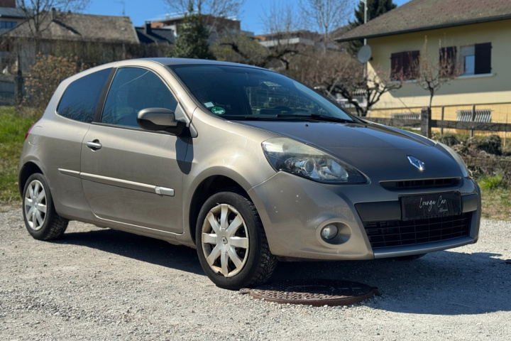 RENAULT CLIO III