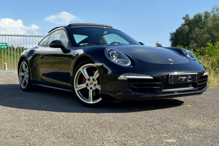 PORSCHE 911 CARRERA COUPE