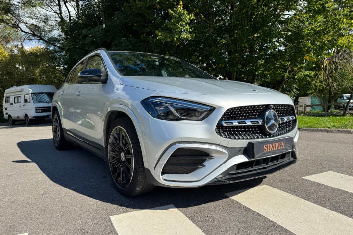 MERCEDES GLA