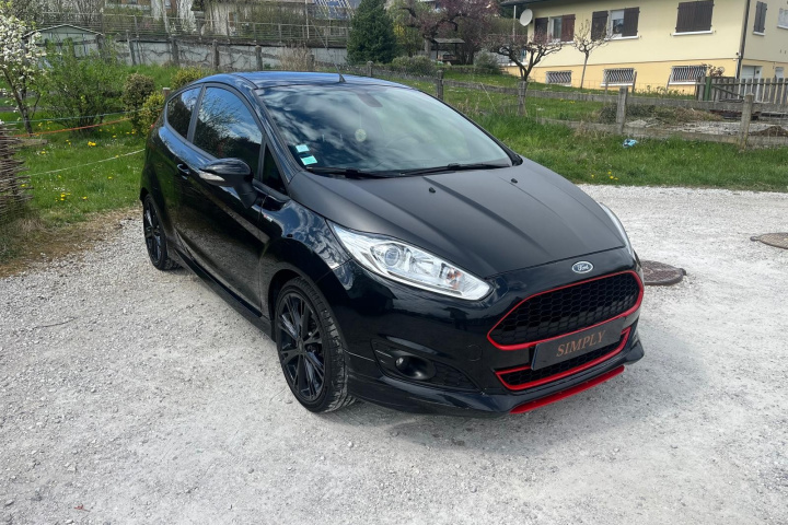 FORD FIESTA